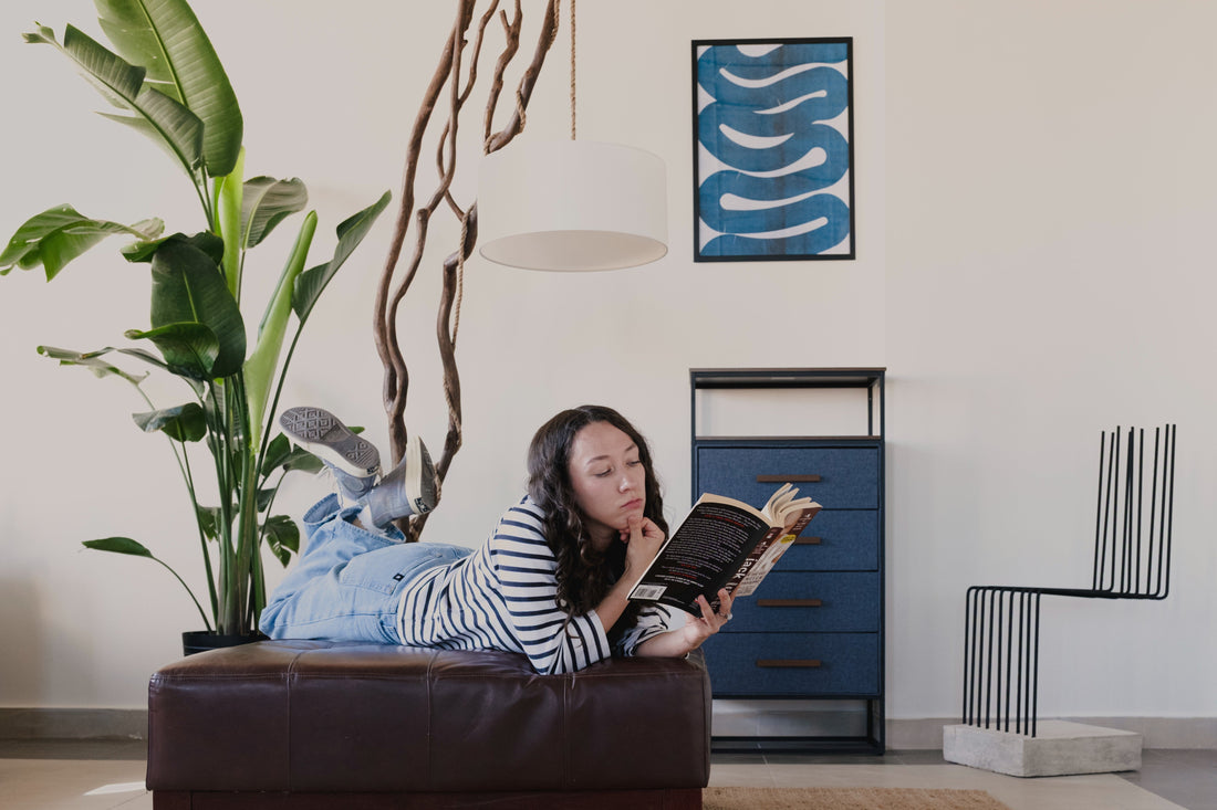 How to Choose the Right Dresser Color for Your Bedroom